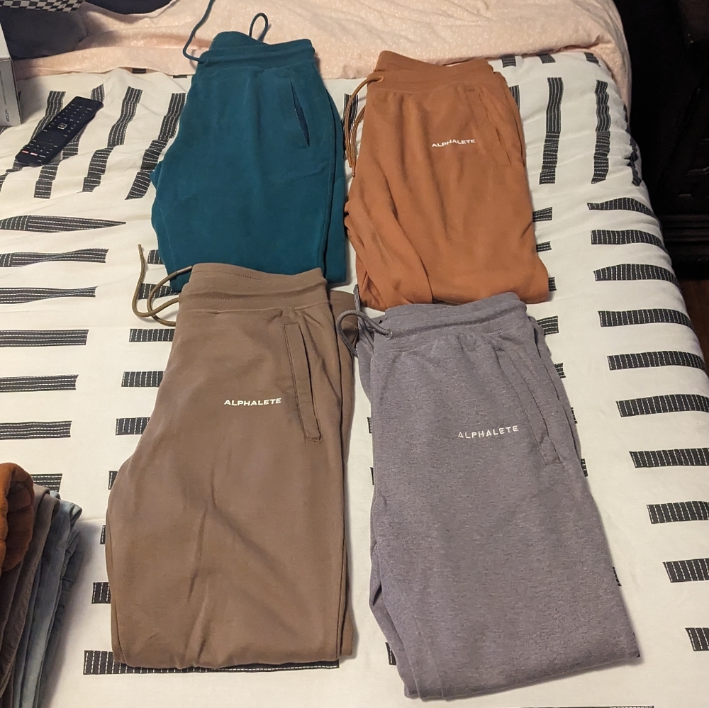 COPY - 3 pair of alphalete joggers size large